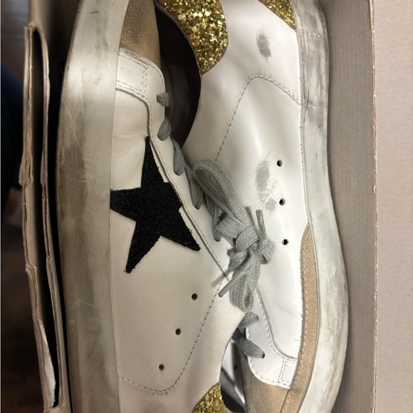 Golden Goose Superstar Sneakers with Gold and Black Accents - Picture 2 of 16